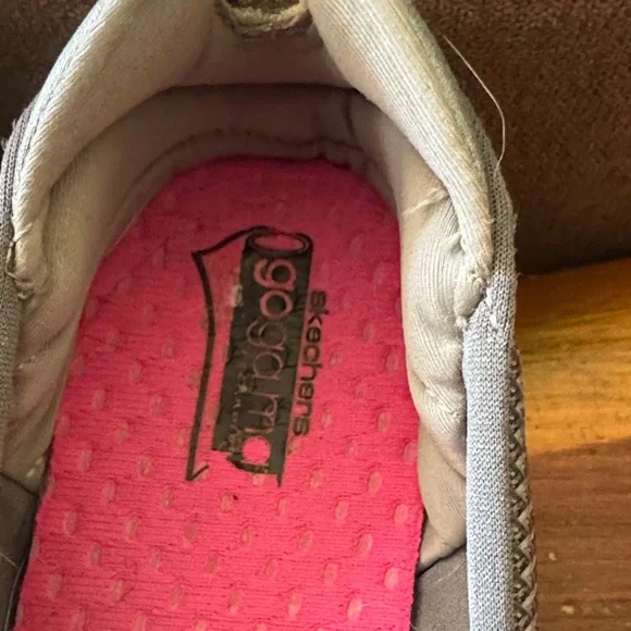 Skechers Gray Women's Slip-On Loafers - Picture 3 of 3